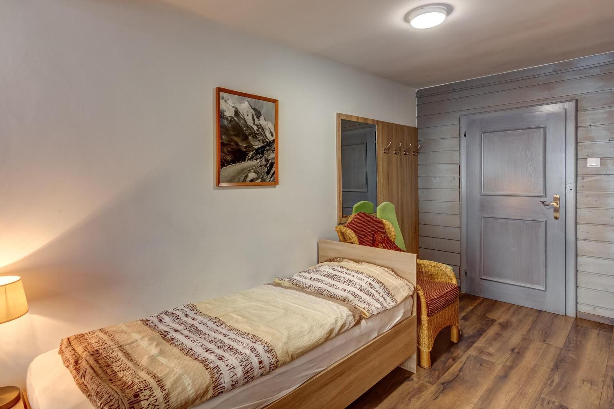 Ludwighaus Apartment Neukirchen am Grossvenediger Luaran gambar