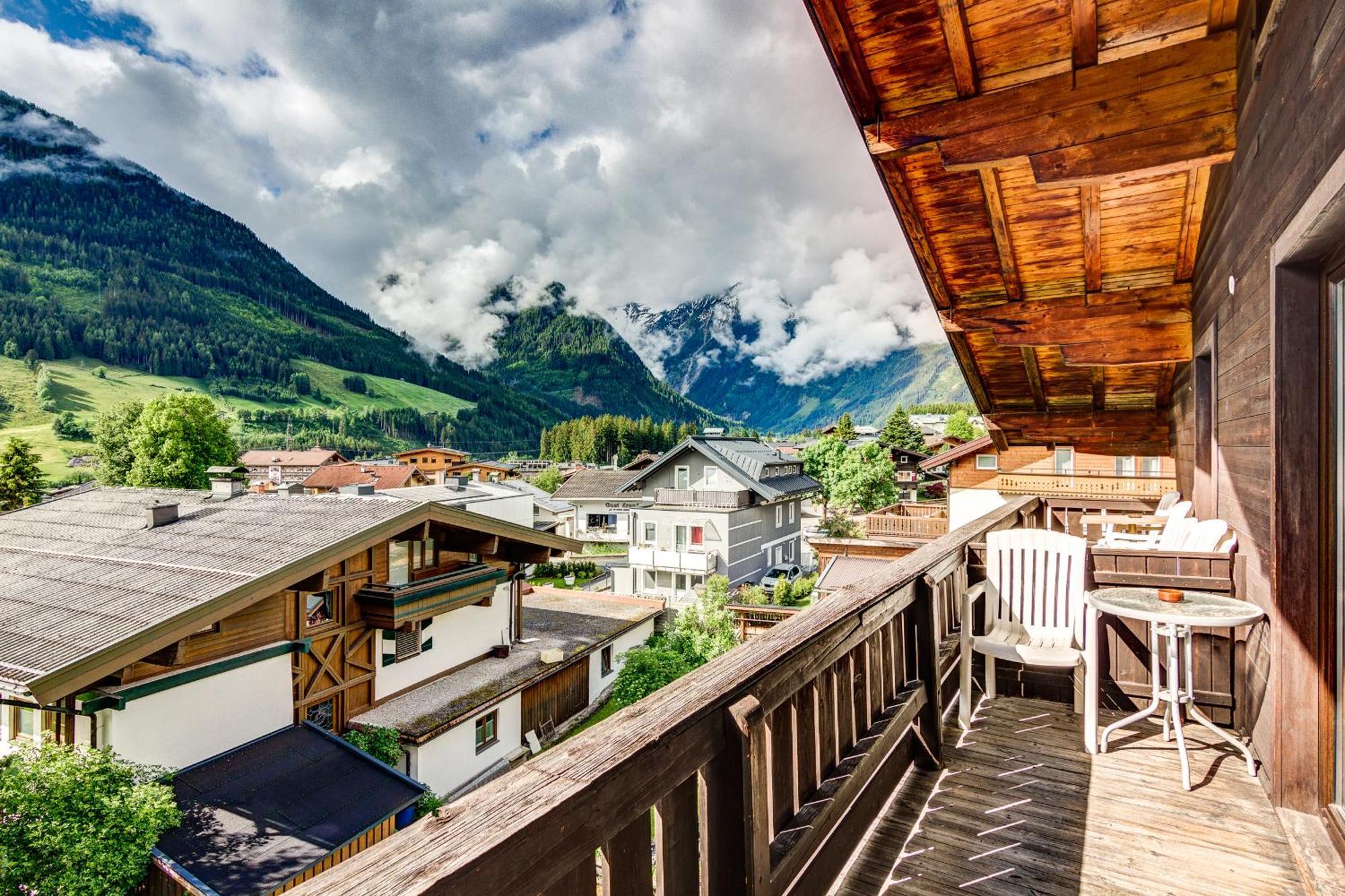 Ludwighaus Apartment Neukirchen am Grossvenediger Luaran gambar